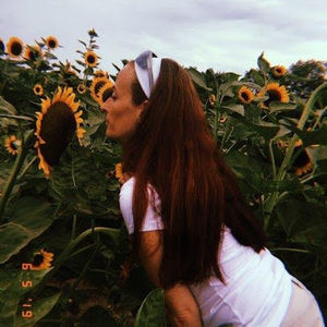 Meet your Posher, Tiffany